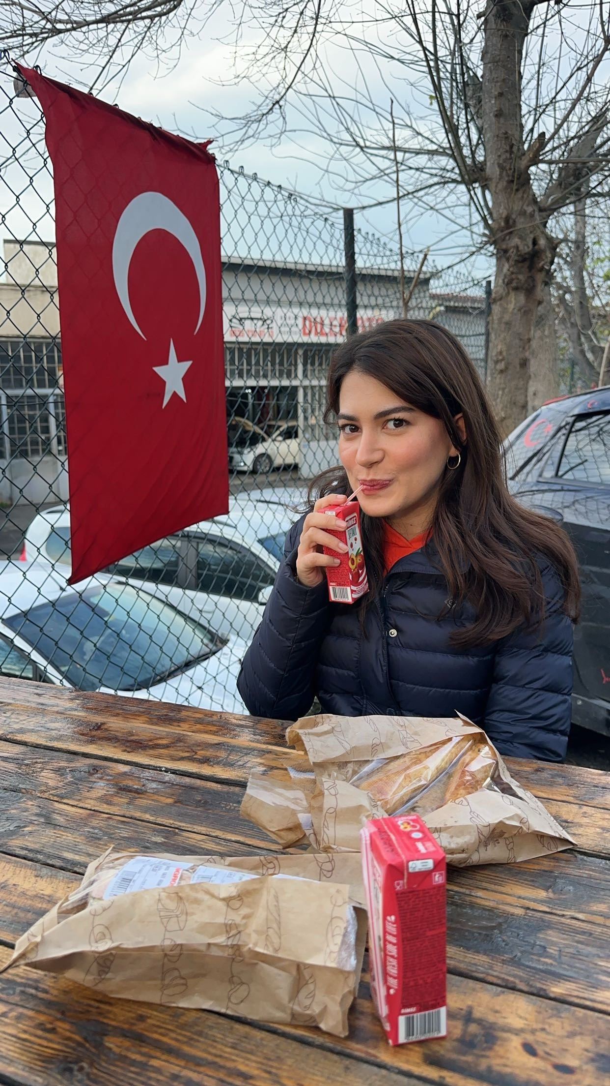 Abi dilenciyim, varsa bi Malibu